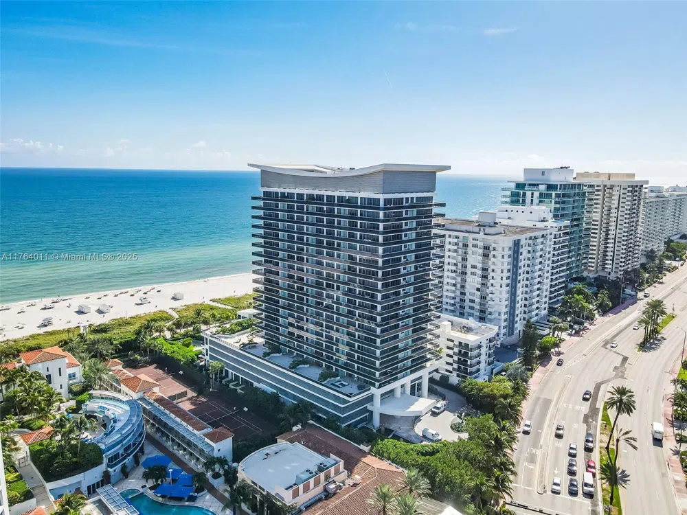 5875 Collins Ave #1704 Miami Beach, FL 33140