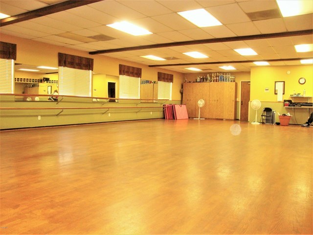 811 W Telegraph Road Santa Paula, CA 93060