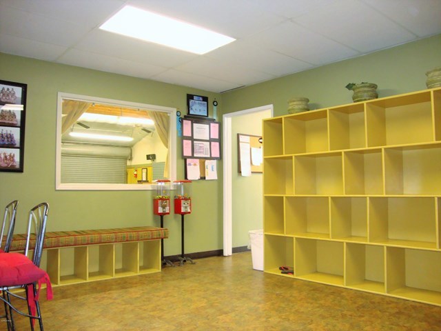 811 W Telegraph Road Santa Paula, CA 93060
