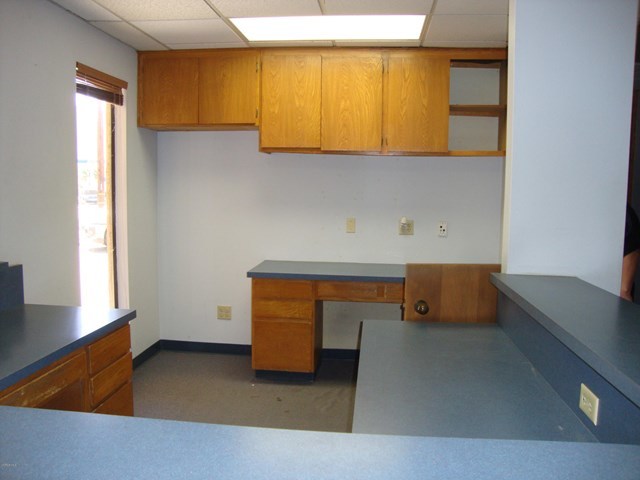 811 W Telegraph Road Santa Paula, CA 93060