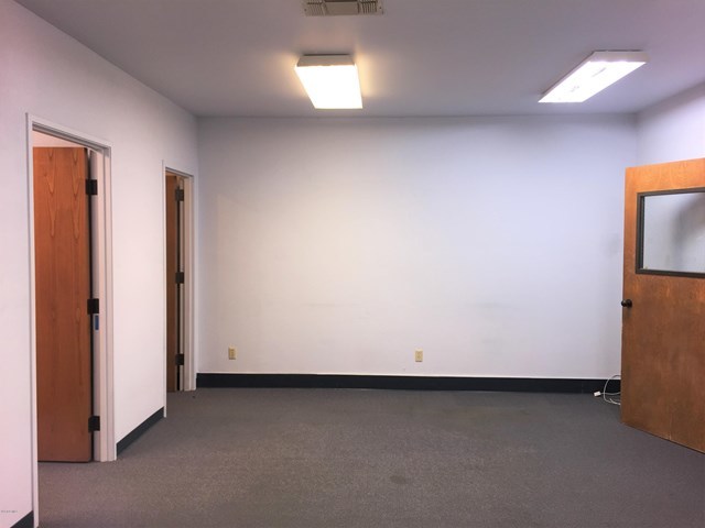 811 W Telegraph Road Santa Paula, CA 93060