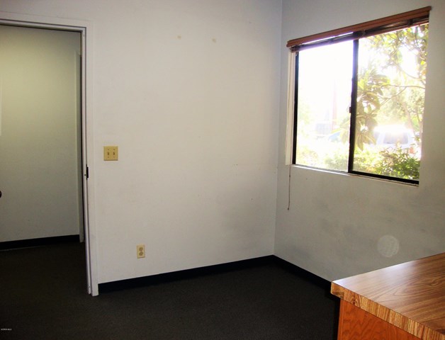 811 W Telegraph Road Santa Paula, CA 93060