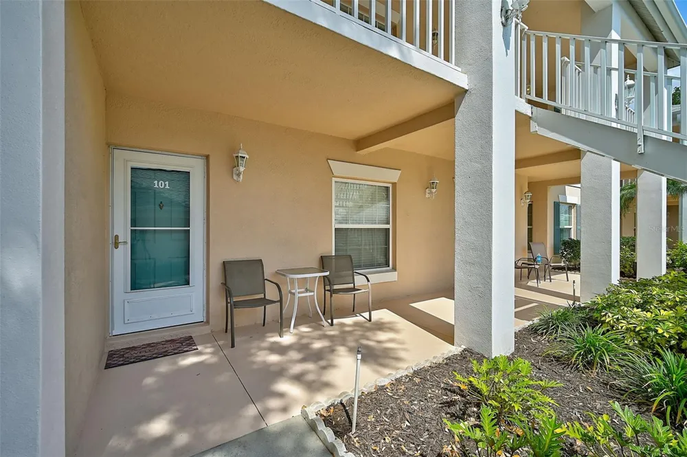4215 CADDIE DRIVE E #101 Bradenton, FL 34203