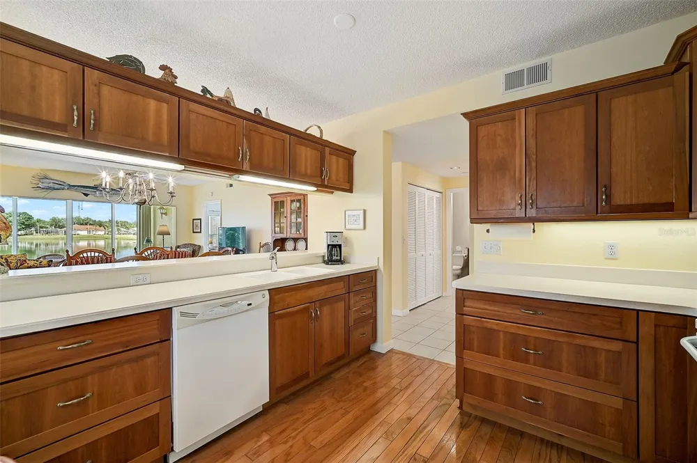 4215 CADDIE DRIVE E #101 Bradenton, FL 34203
