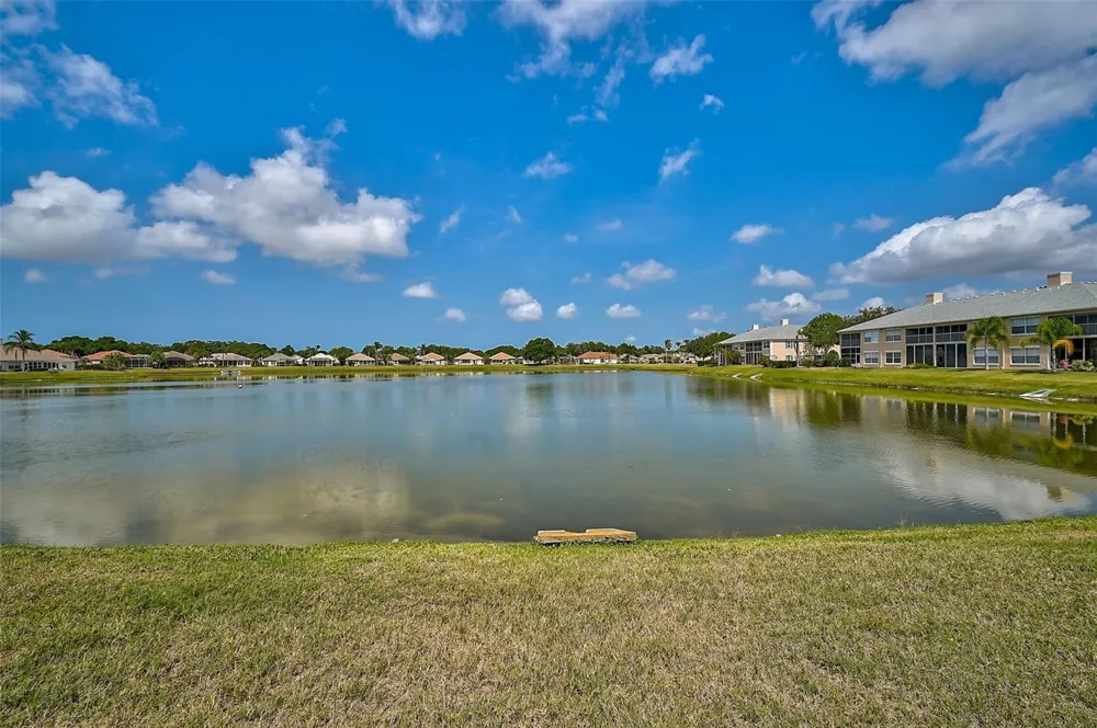 4215 CADDIE DRIVE E #101 Bradenton, FL 34203