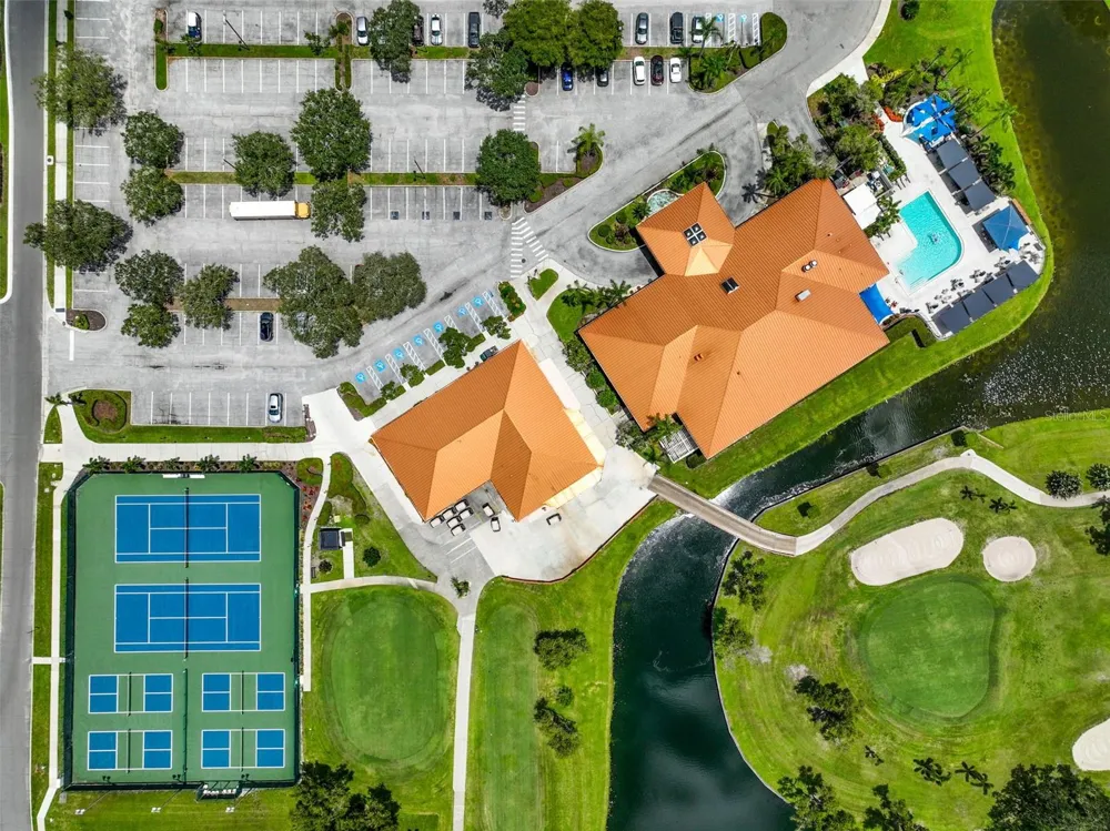 4215 CADDIE DRIVE E #101 Bradenton, FL 34203
