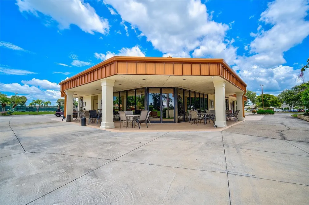 4215 CADDIE DRIVE E #101 Bradenton, FL 34203