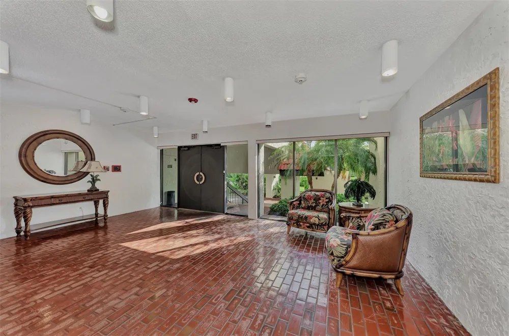 1945 GULF OF MEXICO DRIVE #M2-414 Longboat Key, FL 34228