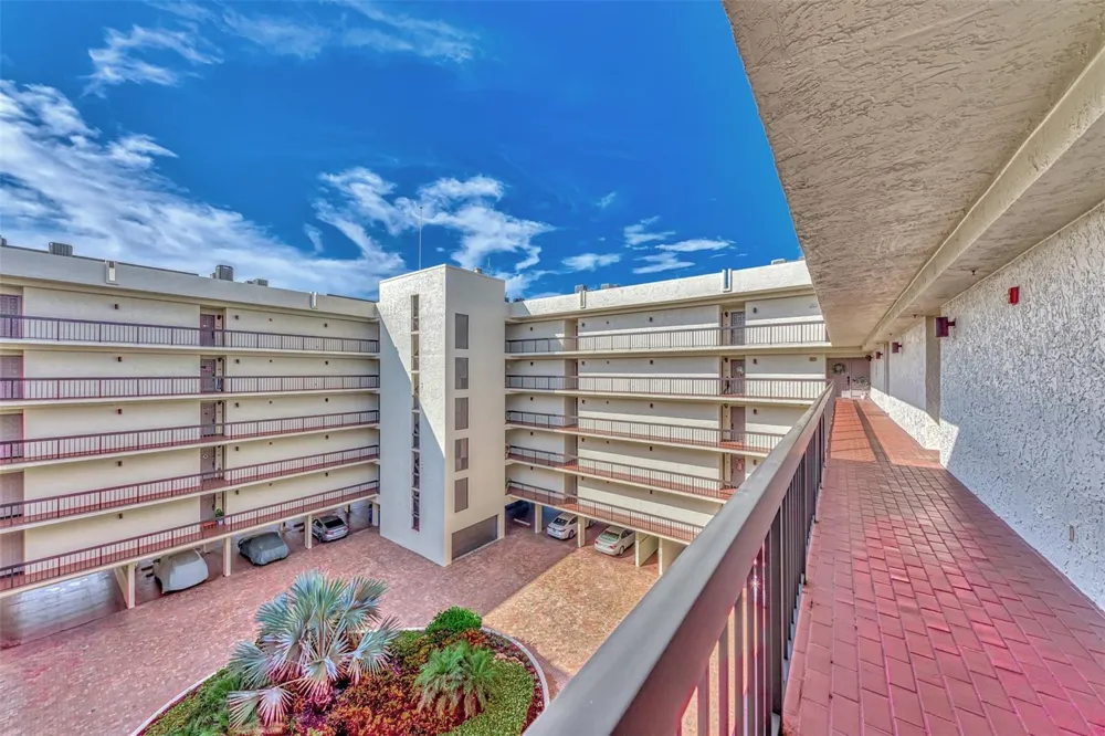 1945 GULF OF MEXICO DRIVE #M2-414 Longboat Key, FL 34228
