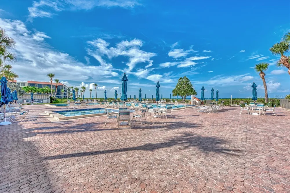 1945 GULF OF MEXICO DRIVE #M2-414 Longboat Key, FL 34228