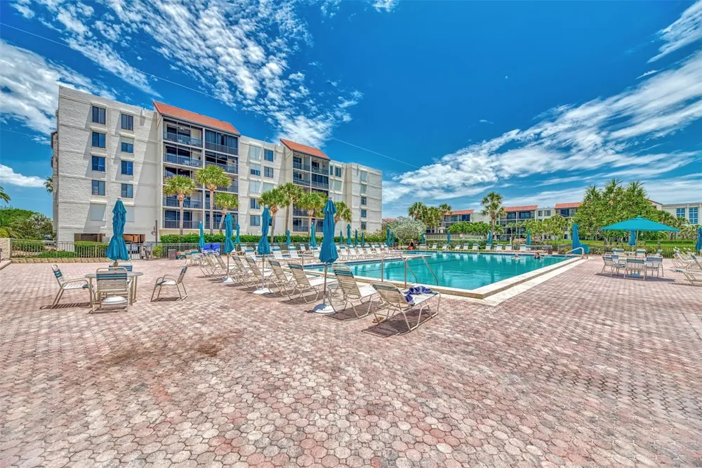 1945 GULF OF MEXICO DRIVE #M2-414 Longboat Key, FL 34228