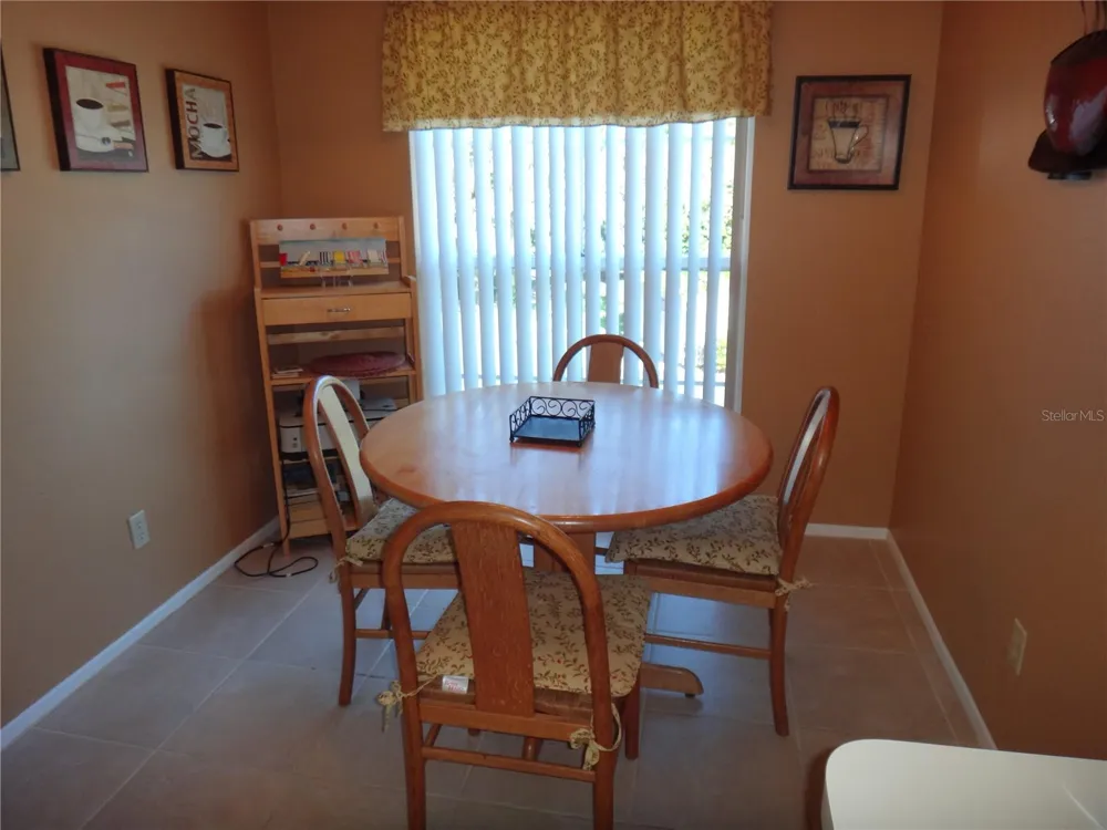 4493 LONGMEADOW #76 Sarasota, FL 34235