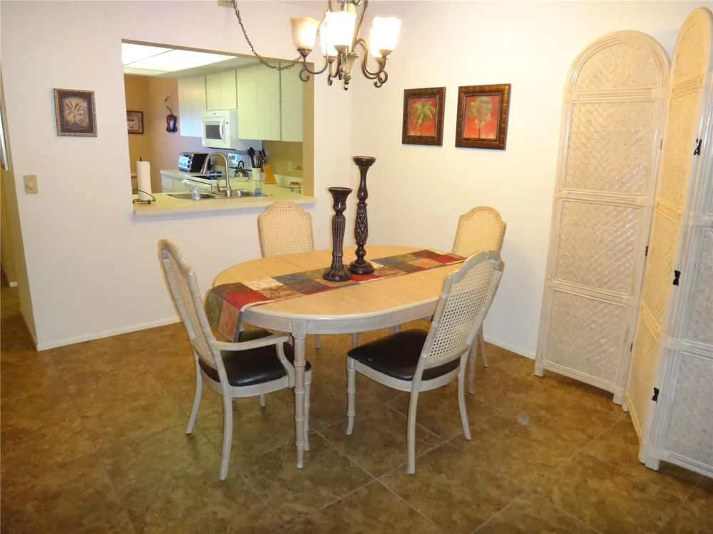 4493 LONGMEADOW #76 Sarasota, FL 34235