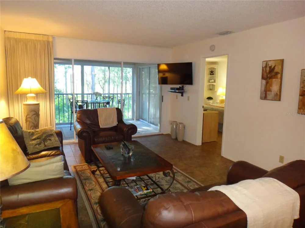 4493 LONGMEADOW #76 Sarasota, FL 34235