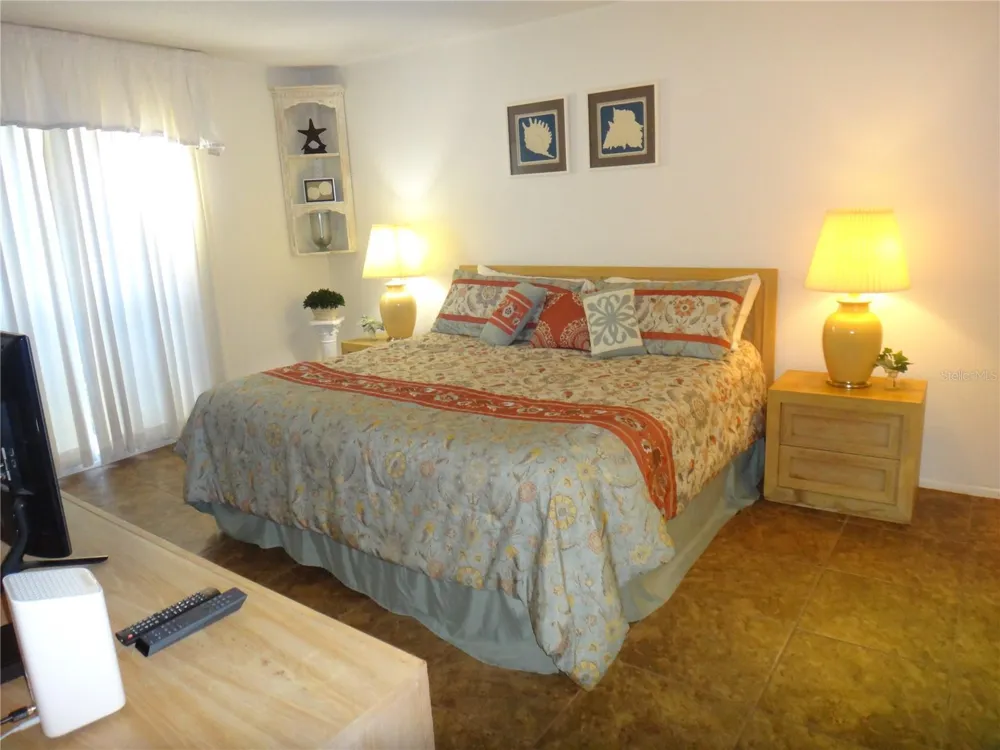 4493 LONGMEADOW #76 Sarasota, FL 34235