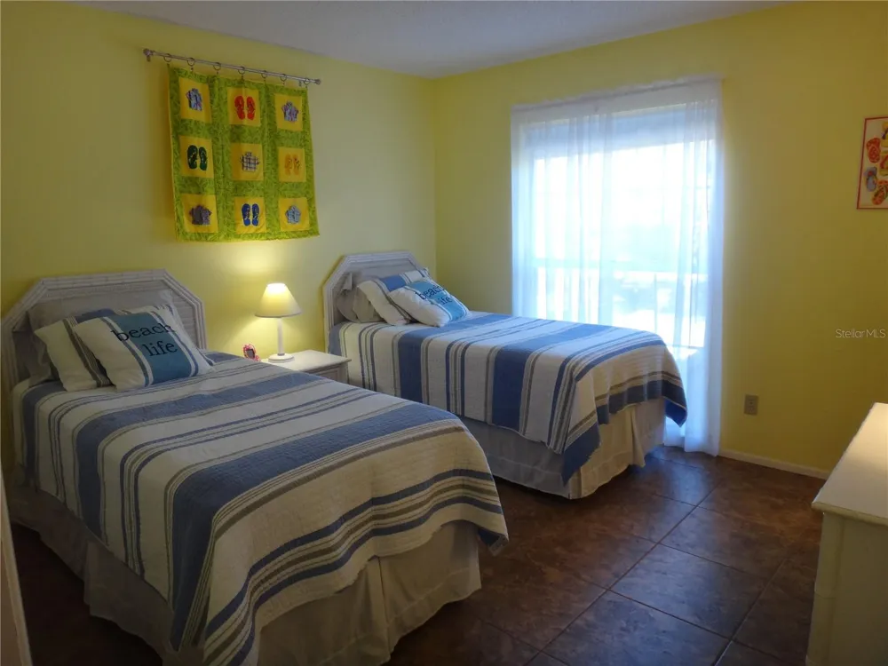 4493 LONGMEADOW #76 Sarasota, FL 34235