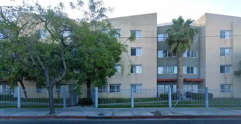 6050 S Western Ave Los Angeles, CA 90047
