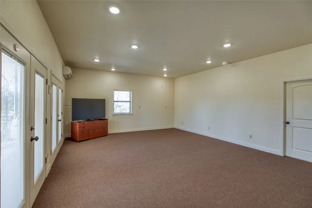 604 Inwood Road Buchanan Dam, TX 78609