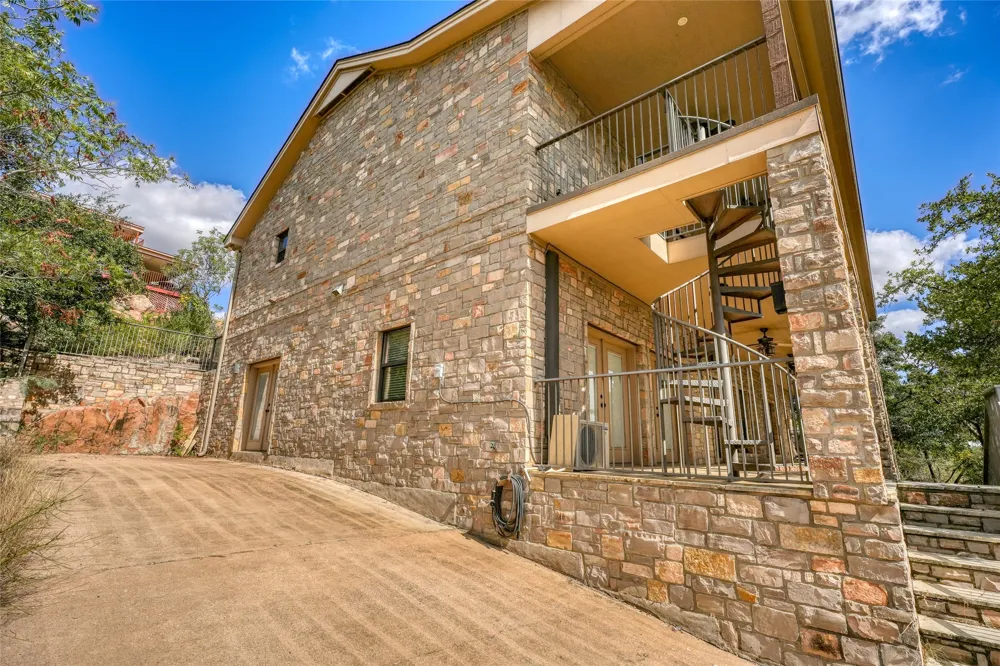 604 Inwood Road Buchanan Dam, TX 78609