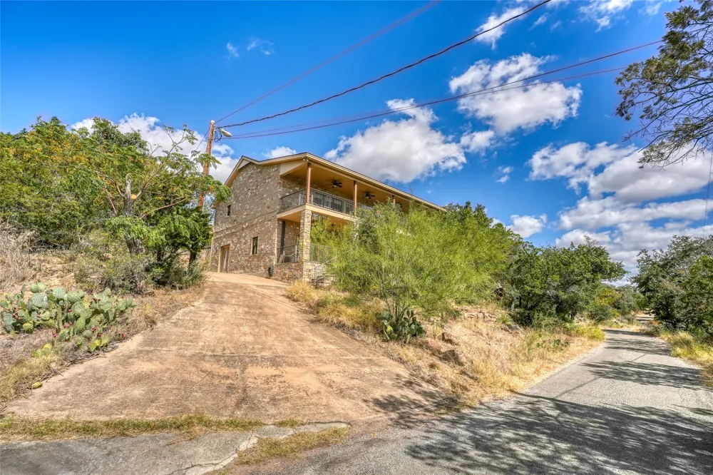 604 Inwood Road Buchanan Dam, TX 78609