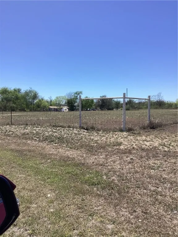 930 CTY RD 407 Freer, TX 78357