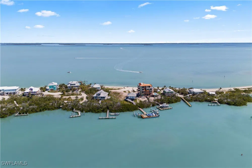 Point House Trail Upper Captiva, FL 33924