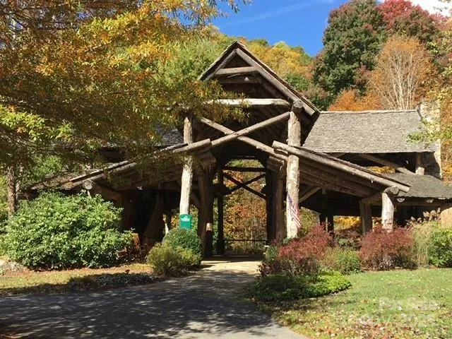 285 Granny Lewis Lane Mars Hill, NC 28754