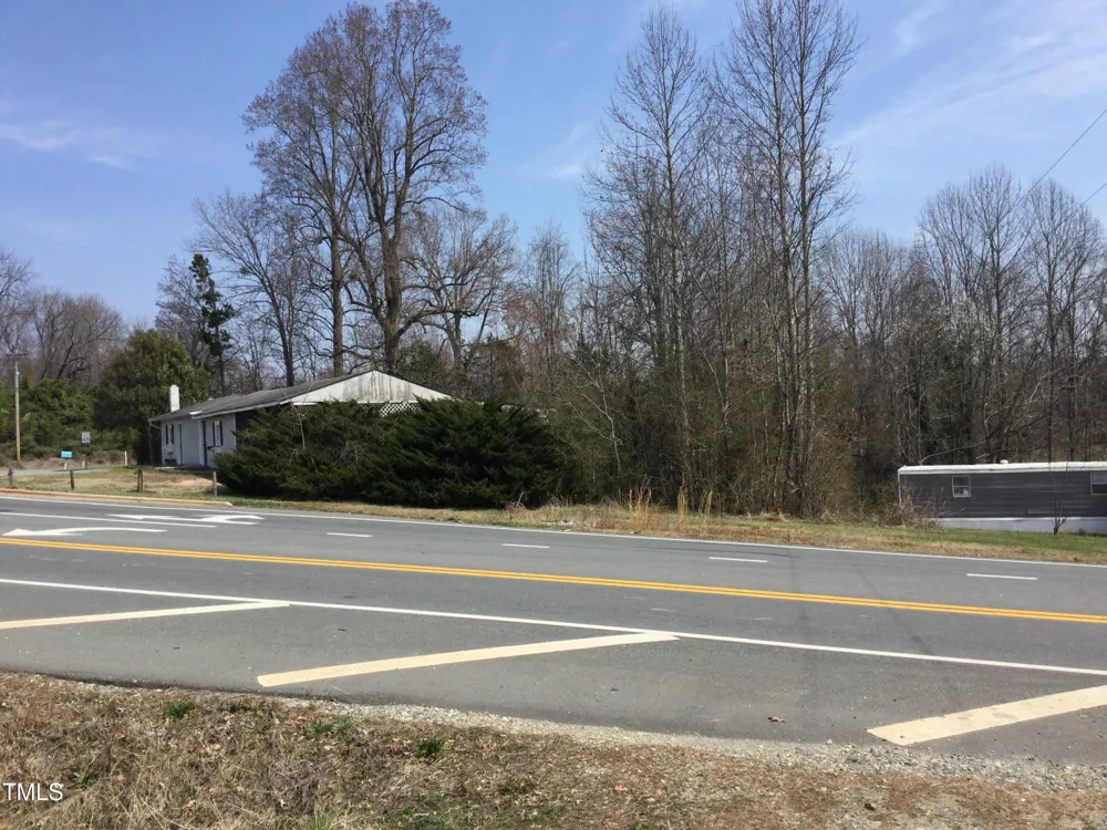 4105 Old Hillsborough Road Mebane, NC 27302