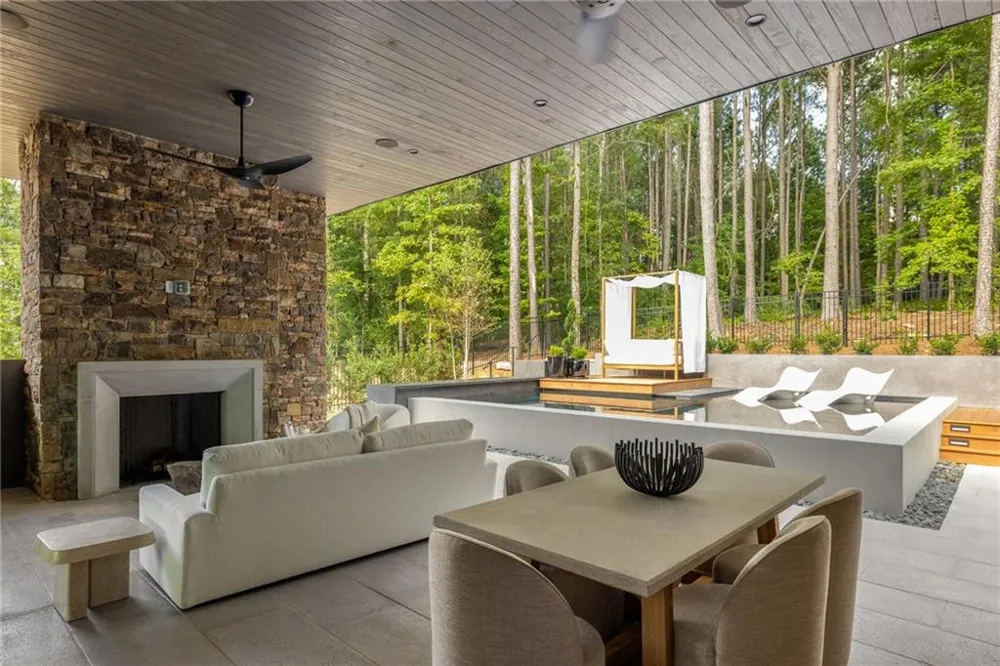 1131 Lupo Loop Chattahoochee Hills, GA 30268