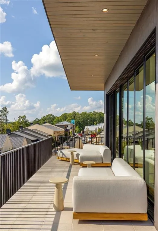 1131 Lupo Loop Chattahoochee Hills, GA 30268