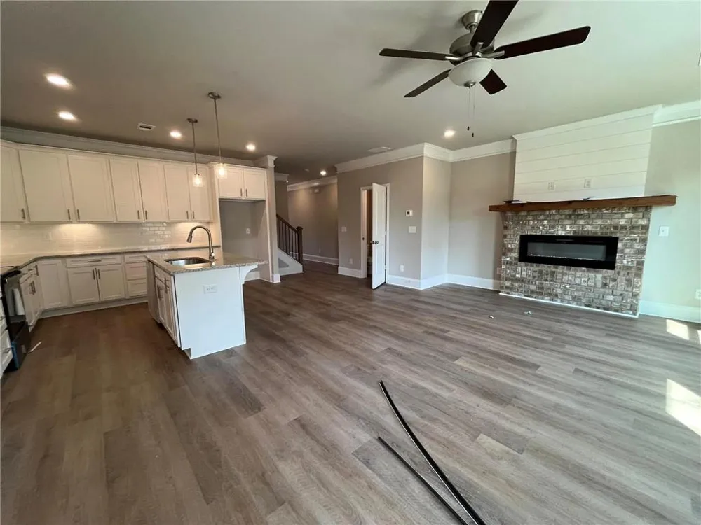 21 Creekside Commons Drive Hoschton, GA 30548