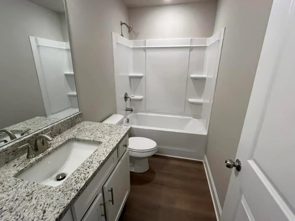 21 Creekside Commons Drive Hoschton, GA 30548