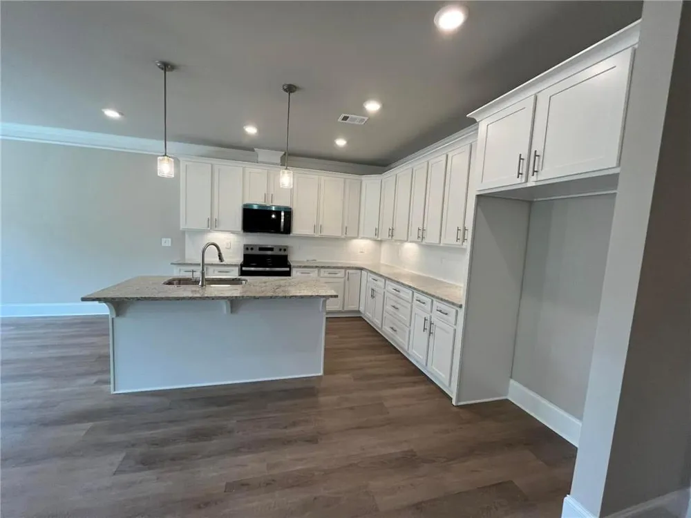 21 Creekside Commons Drive Hoschton, GA 30548