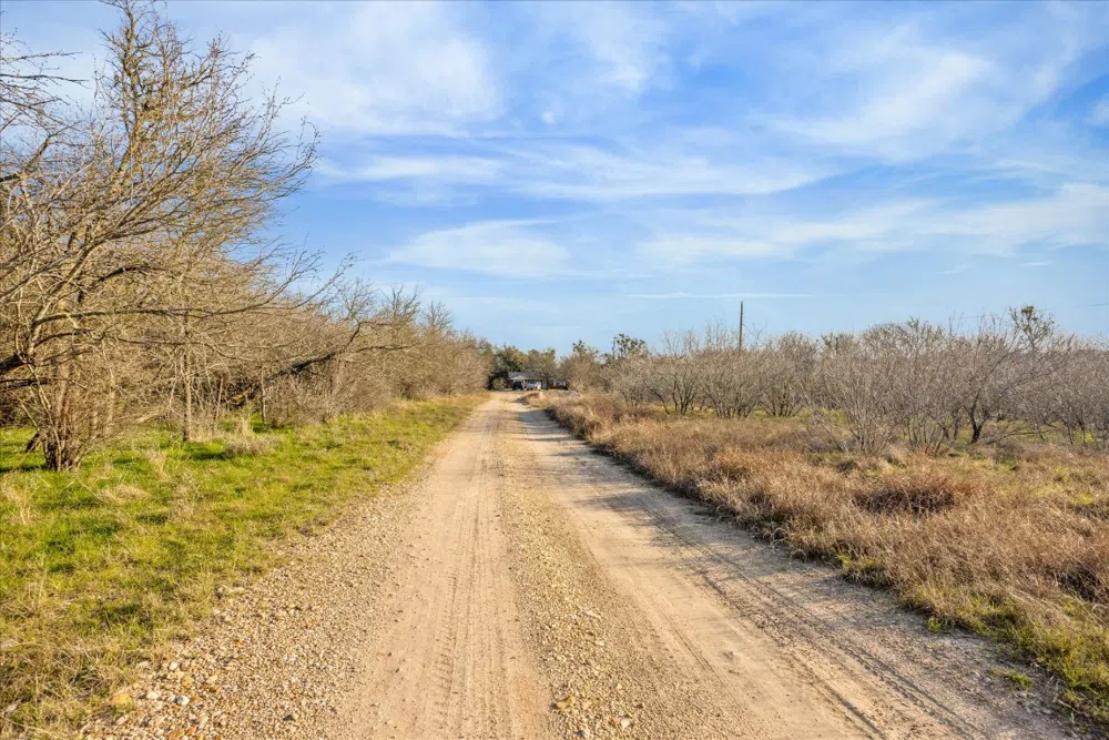 4975 E Highway 71 Highway E Del Valle, TX 78617
