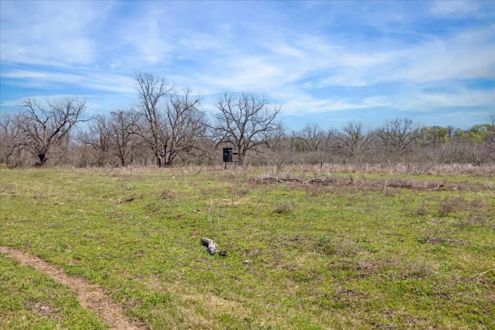 4975 E Highway 71 Highway E Del Valle, TX 78617