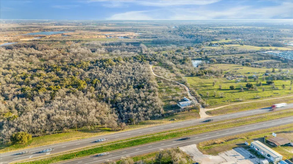 4975 E Highway 71 Highway E Del Valle, TX 78617