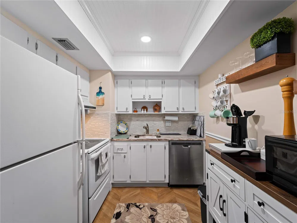 66 BOUNDARY BOULEVARD #275 Rotonda West, FL 33947