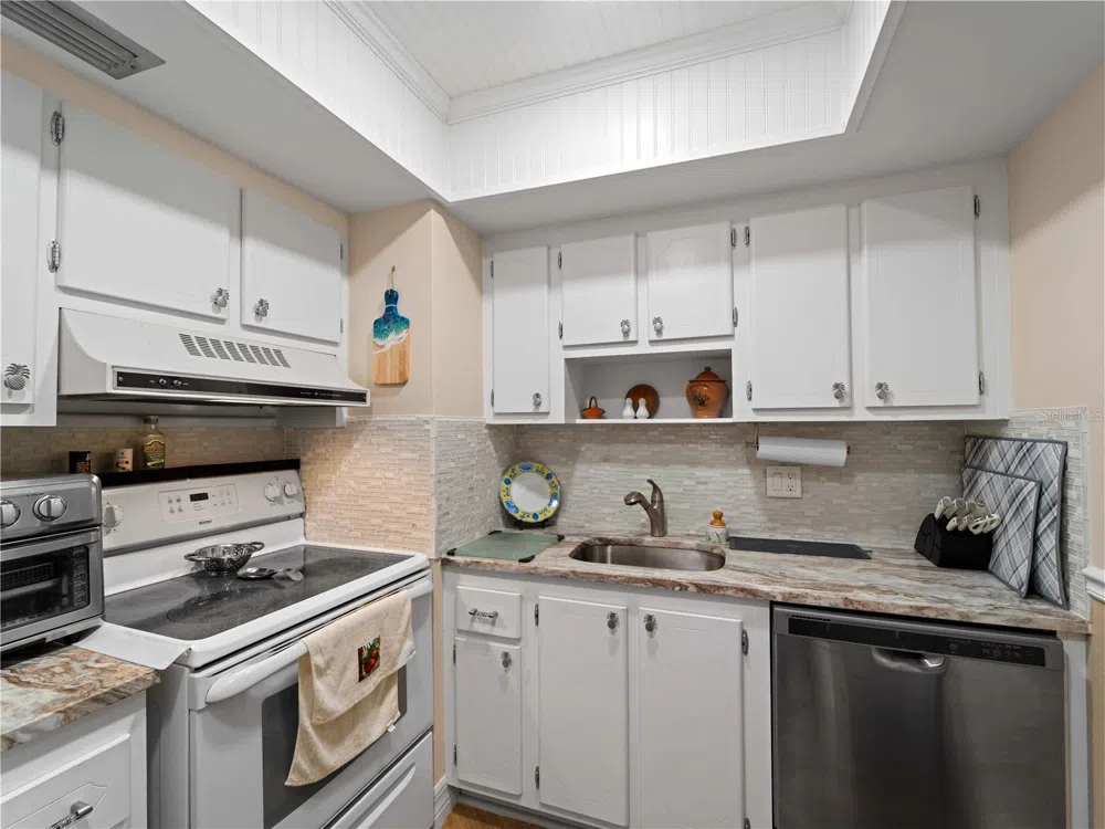 66 BOUNDARY BOULEVARD #275 Rotonda West, FL 33947