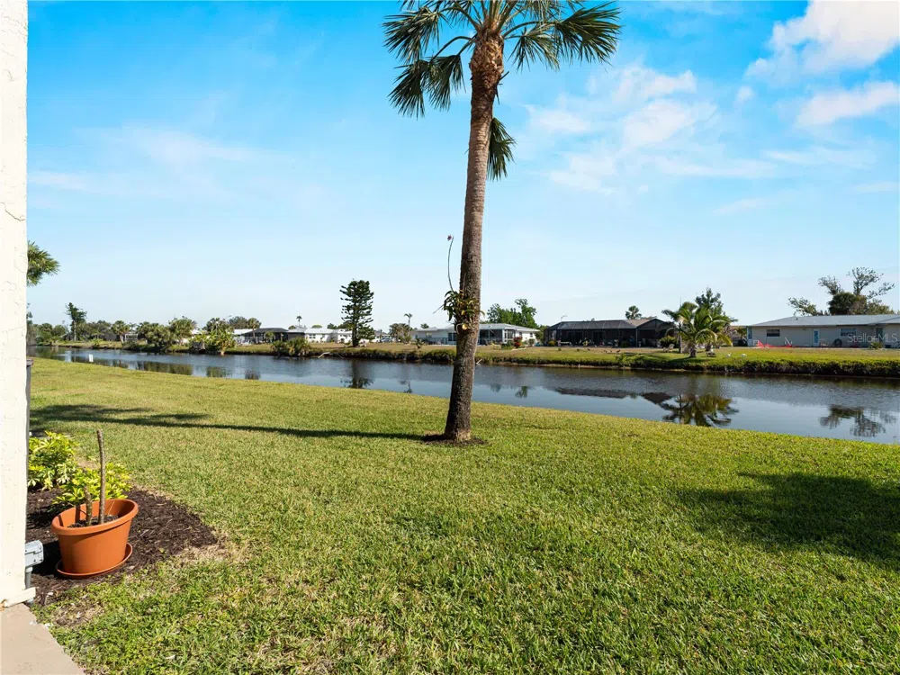 66 BOUNDARY BOULEVARD #275 Rotonda West, FL 33947