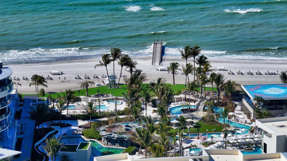 1591 GULF OF MEXICO DRIVE #313 Longboat Key, FL 34228