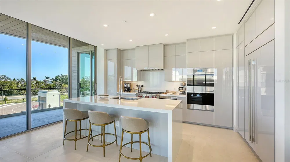 1591 GULF OF MEXICO DRIVE #313 Longboat Key, FL 34228
