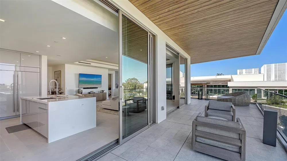 1591 GULF OF MEXICO DRIVE #313 Longboat Key, FL 34228