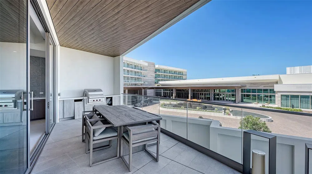 1591 GULF OF MEXICO DRIVE #313 Longboat Key, FL 34228