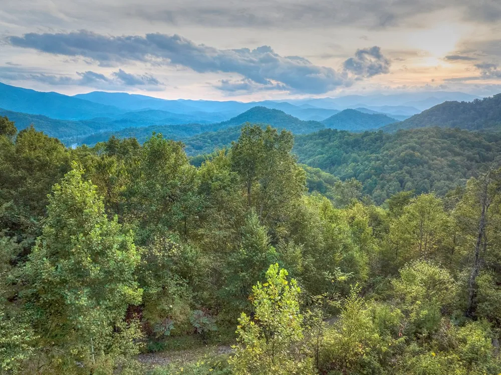 Legacy Lane Robbinsville, NC 28771