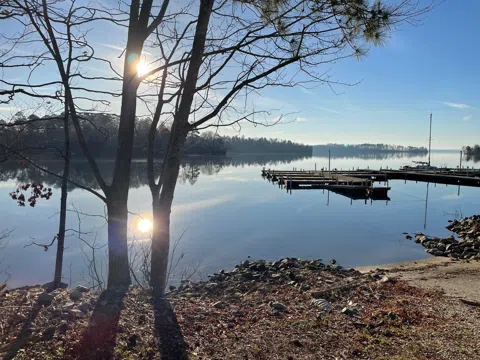 22 PLANTATION POINT