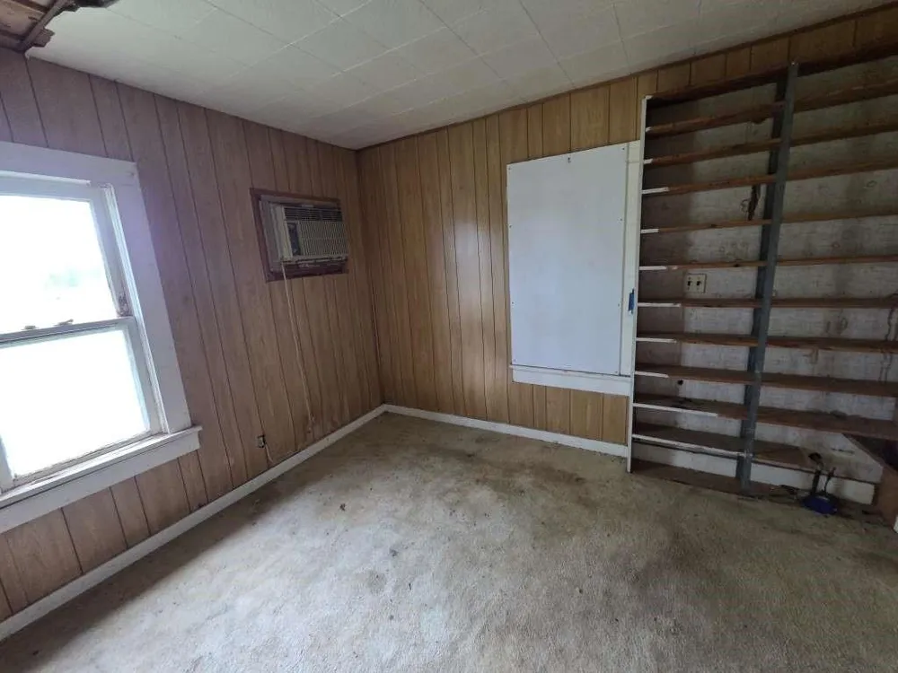 204 E Bryan Avenue Electra, TX 76360