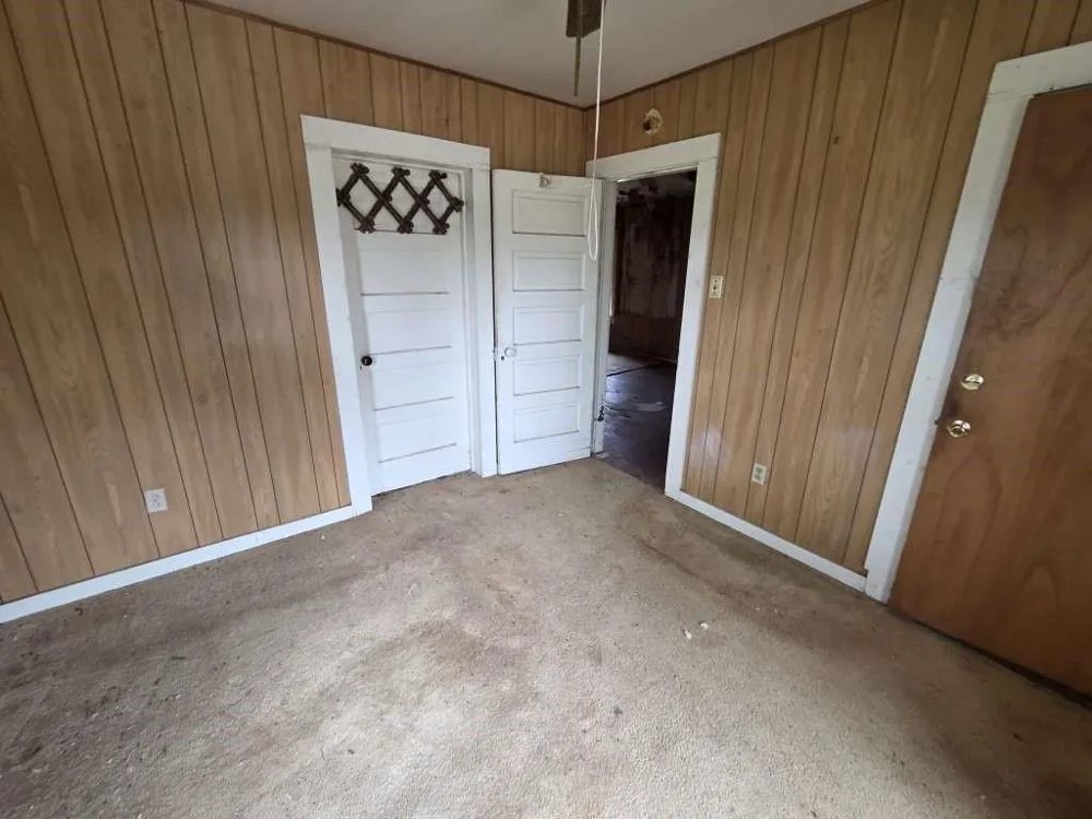 204 E Bryan Avenue Electra, TX 76360