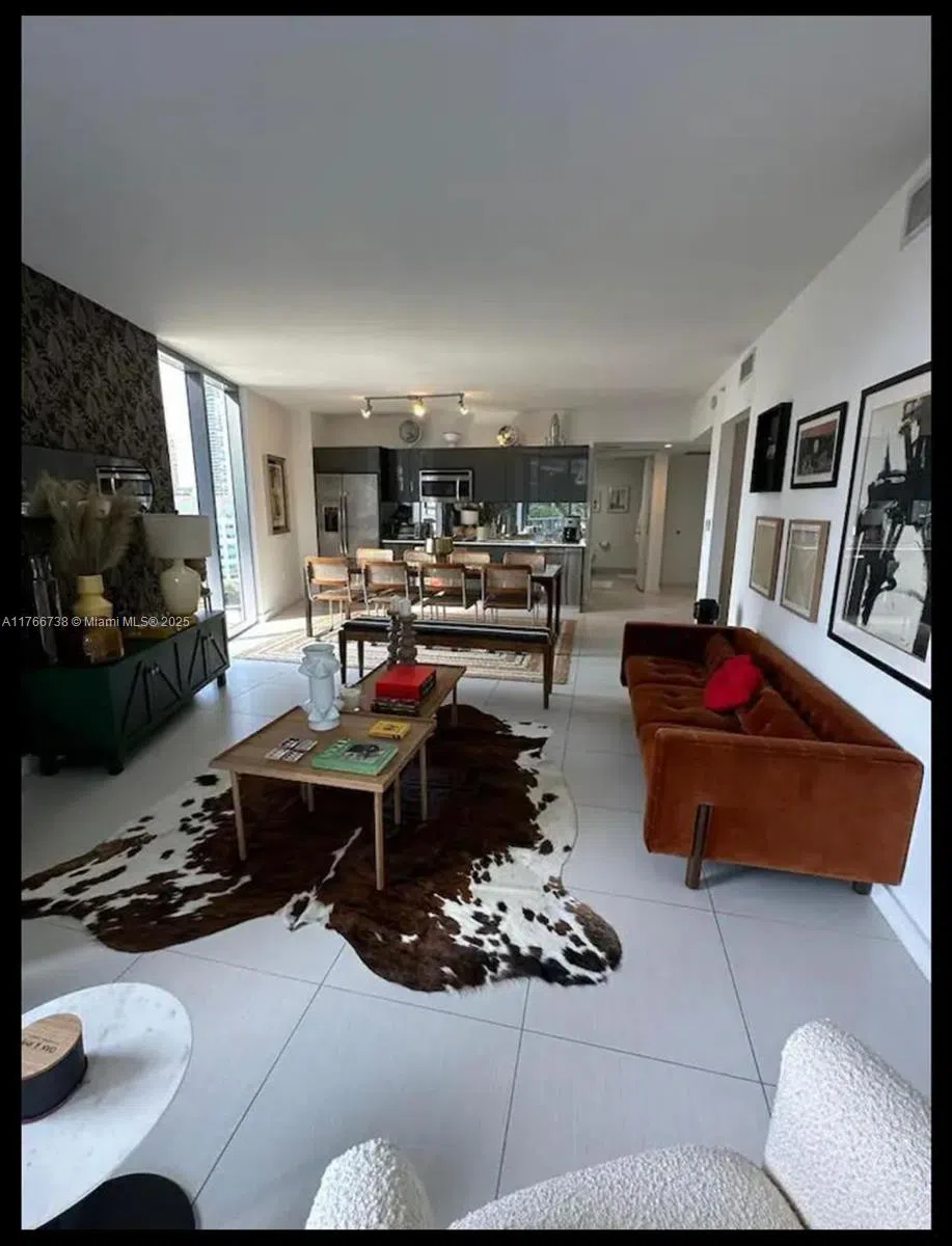 31 SE 6th St #1601 Miami, FL 33131