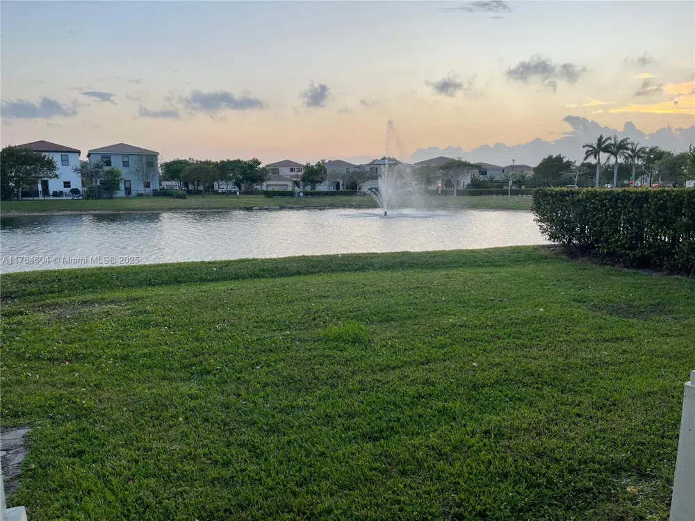 616 NE 193rd St Miami, FL 33179