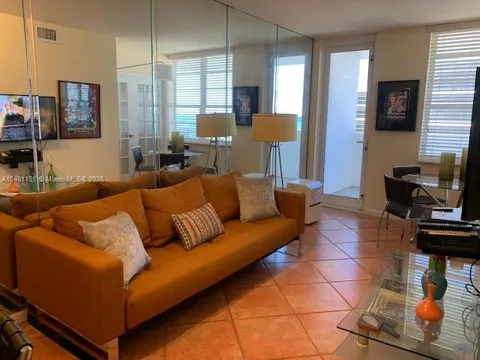 100 Lincoln Rd #1129